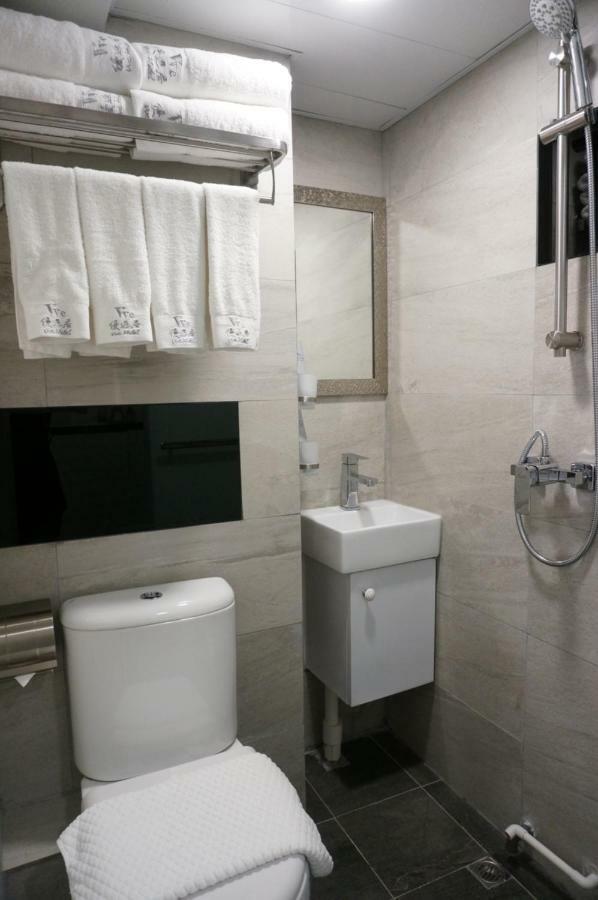 Vve Vve Hotel Χονγκ Κονγκ Εξωτερικό φωτογραφία